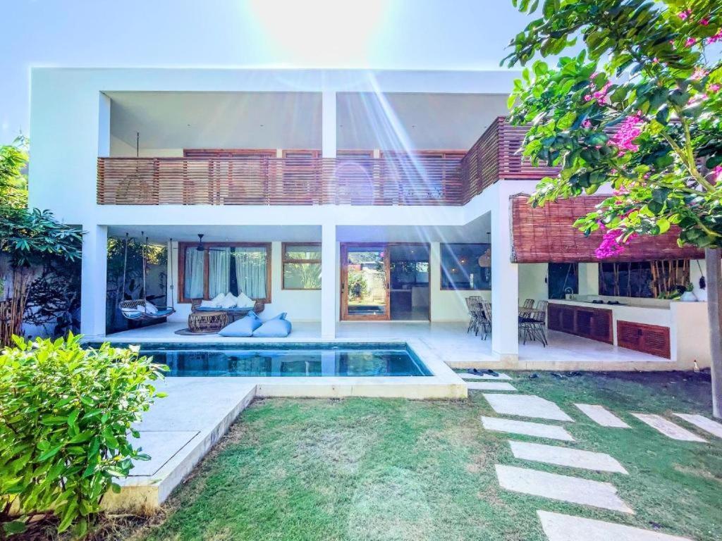 Marlaca Villas Lombok Kuta  Экстерьер фото